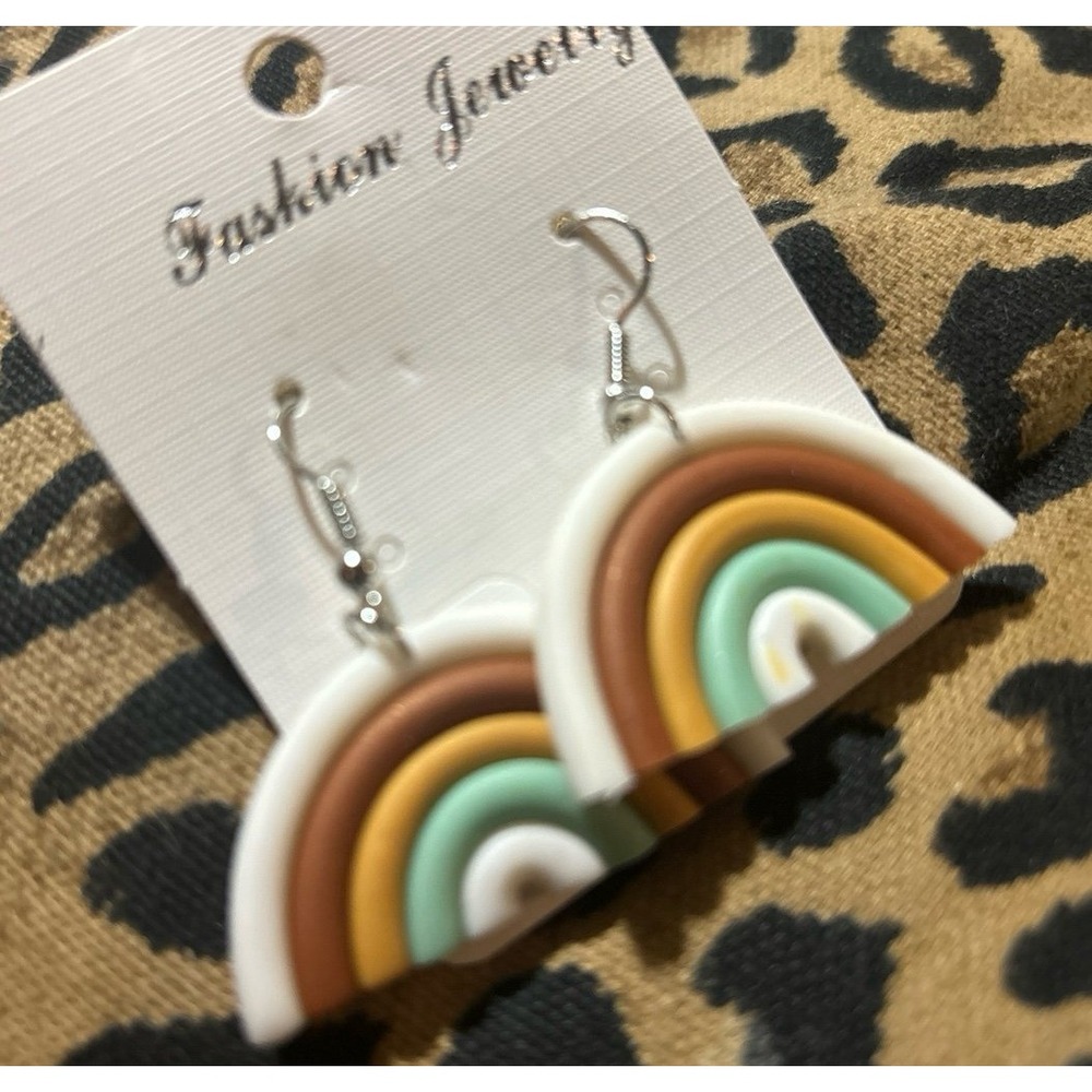 NEW Boho Aesthetic Clay Polymer Rainbow Dangle Earrings‎